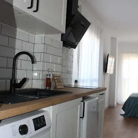 Brand New With Terrace And Bbq Close To Center Apartmán
